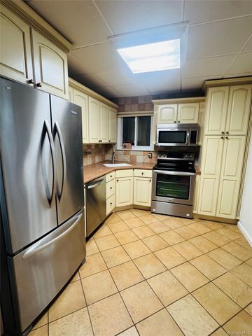 1215 America Avenue, West Babylon, NY 11704