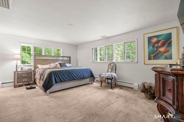 12 Jenick Lane, Woodbridge, CT 06525