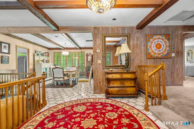 12 Jenick Lane, Woodbridge, CT 06525