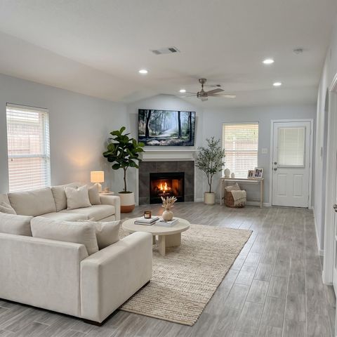 32327 Cross Spring Park Lane, Conroe, TX 77385