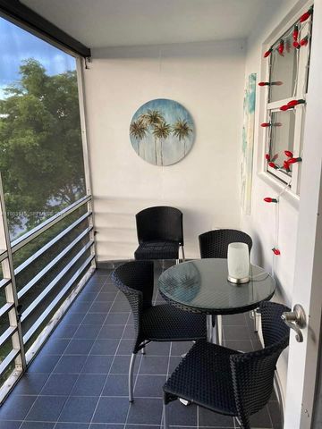 4341 NW 16th St 308, Lauderhill, FL 33313