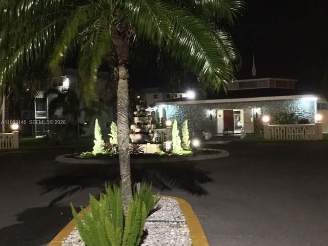 4341 NW 16th St 308, Lauderhill, FL 33313