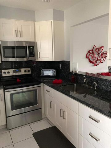 4341 NW 16th St 308, Lauderhill, FL 33313