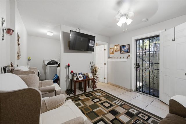 457 N Fresno, Los Angeles, CA 90063