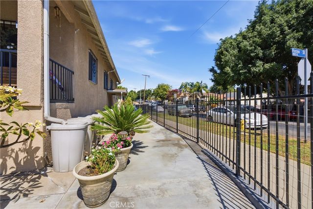 457 N Fresno, Los Angeles, CA 90063