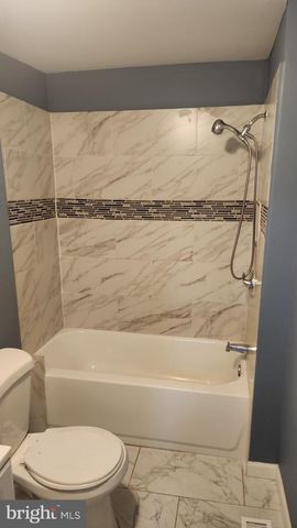 2865 W LAFAYETTE AVE, Baltimore, MD 21216