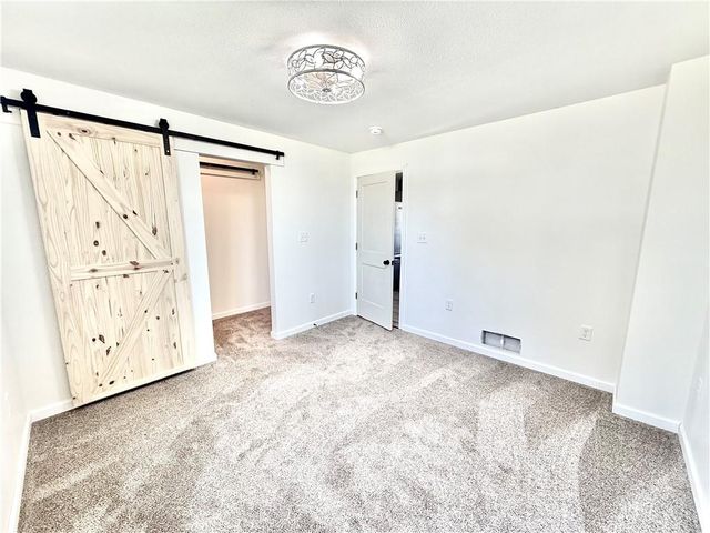 915 E 2nd Street, Maryville, MO 64468