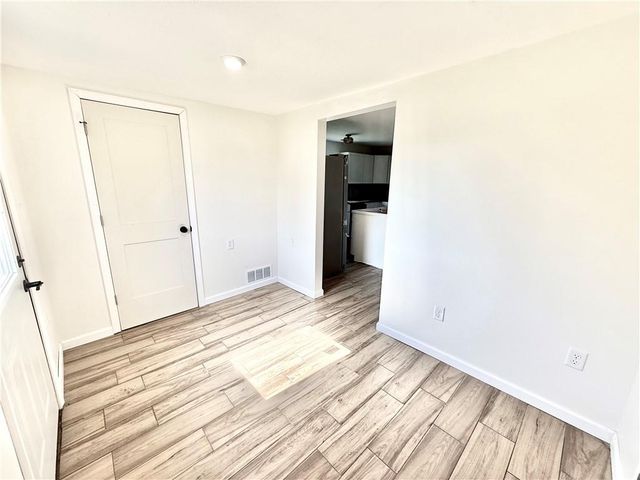 915 E 2nd Street, Maryville, MO 64468