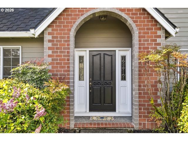 592 Ne GOLDIE Dr, Hillsboro, OR 97124