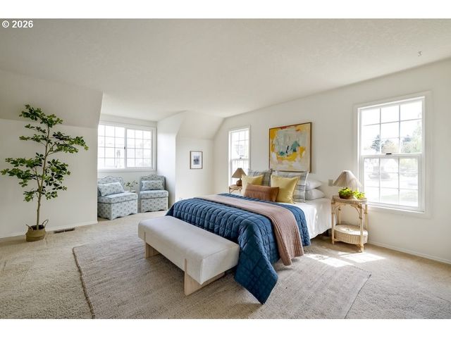 592 Ne GOLDIE Dr, Hillsboro, OR 97124