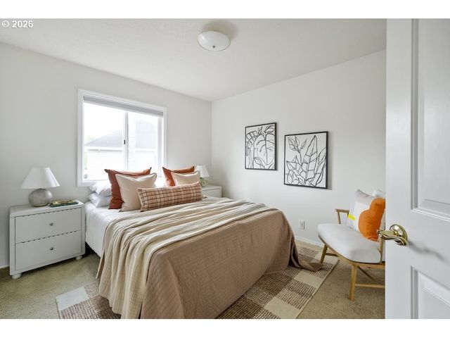 592 Ne GOLDIE Dr, Hillsboro, OR 97124