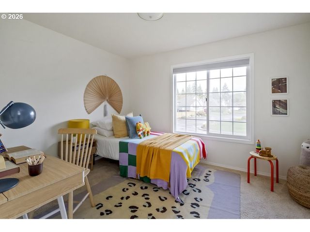 592 Ne GOLDIE Dr, Hillsboro, OR 97124