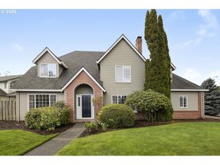 592 Ne GOLDIE Dr, Hillsboro, OR 97124