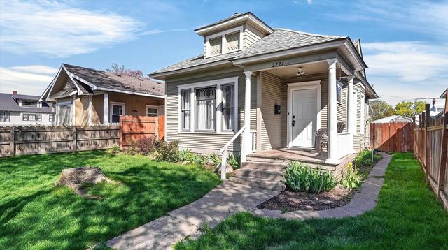 2224 W Boone Ave, Spokane, WA 99201