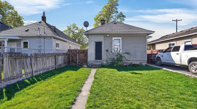 2224 W Boone Ave, Spokane, WA 99201