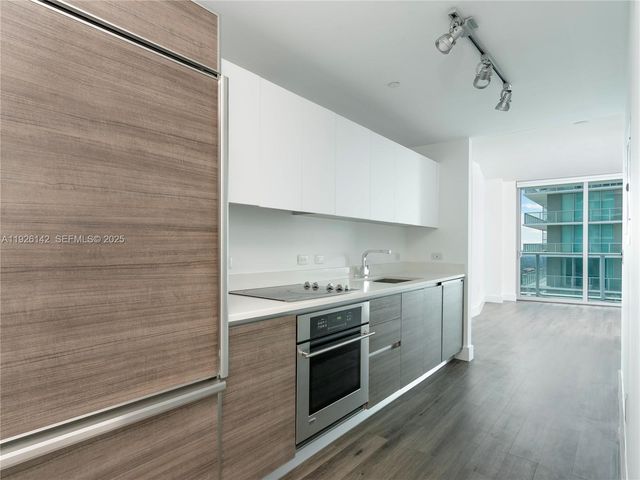 1100 S Miami Ave 3505, Miami, FL 33130