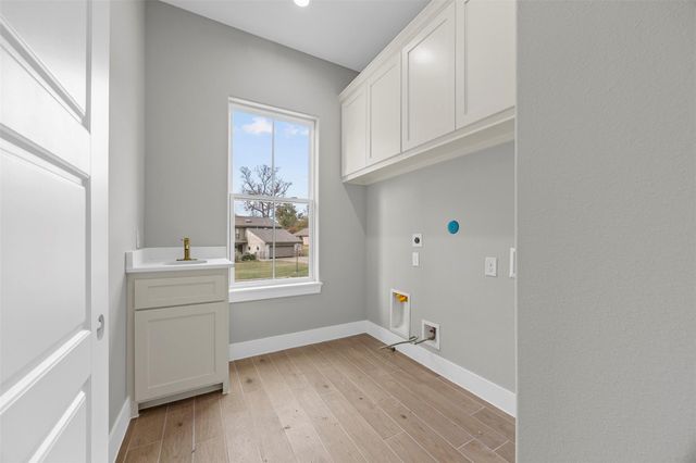 1511 Greenbriar Drive, Huntsville, TX 77340