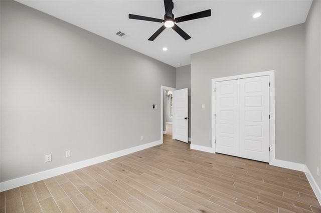 1511 Greenbriar Drive, Huntsville, TX 77340