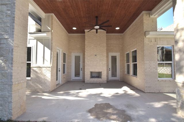 1511 Greenbriar Drive, Huntsville, TX 77340