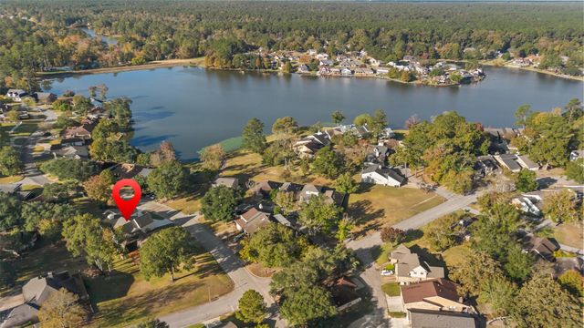 1511 Greenbriar Drive, Huntsville, TX 77340