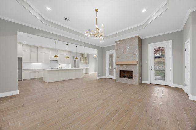 1511 Greenbriar Drive, Huntsville, TX 77340