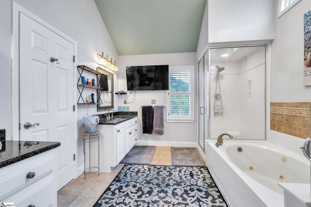 1 Squires Meadow Court, Simpsonville, SC 29681