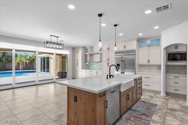 7277 Sashaying Spirit Court, Las Vegas, NV 89131