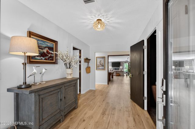 10440 SYLVAN Lane W, Jacksonville, FL 32257