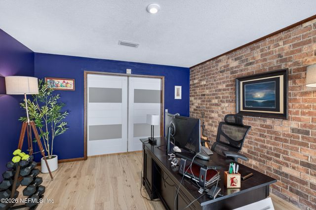 10440 SYLVAN Lane W, Jacksonville, FL 32257