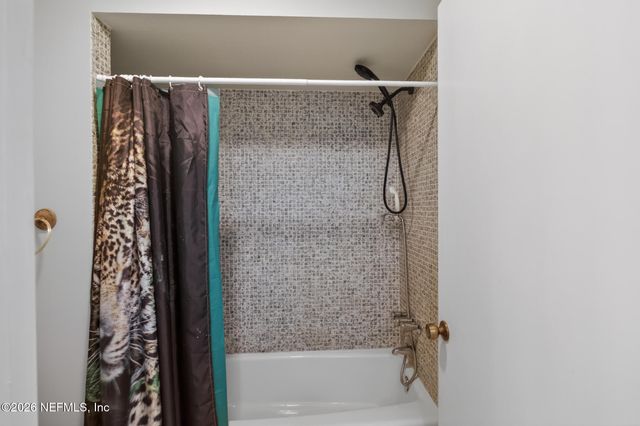 10440 SYLVAN Lane W, Jacksonville, FL 32257