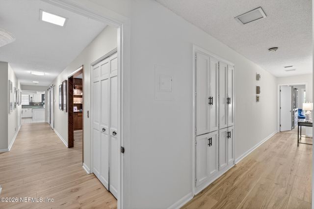 10440 SYLVAN Lane W, Jacksonville, FL 32257