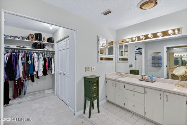 10440 SYLVAN Lane W, Jacksonville, FL 32257