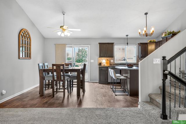 8906 S 68th Street, Papillion, NE 68133