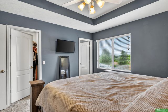 8906 S 68th Street, Papillion, NE 68133