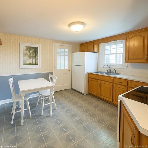 118 Burnbrook Road, East Hartford, CT 06118