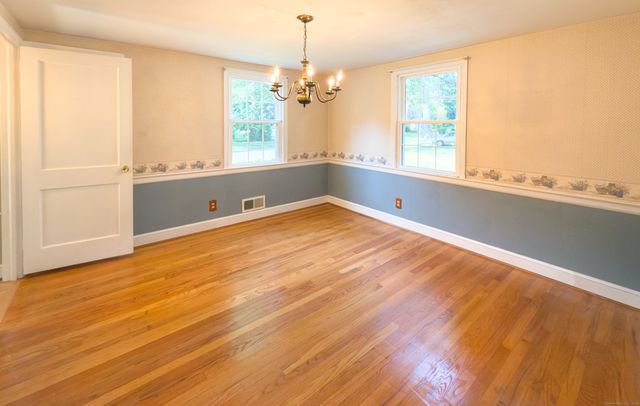 118 Burnbrook Road, East Hartford, CT 06118