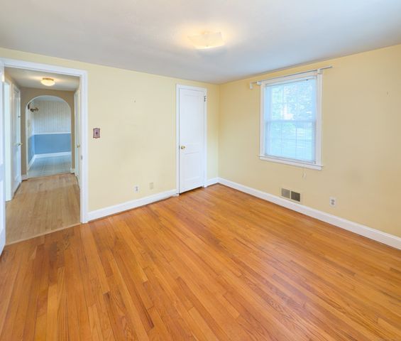 118 Burnbrook Road, East Hartford, CT 06118