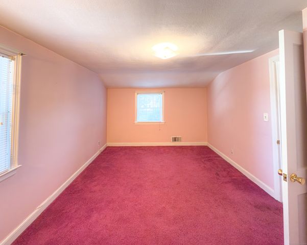 118 Burnbrook Road, East Hartford, CT 06118