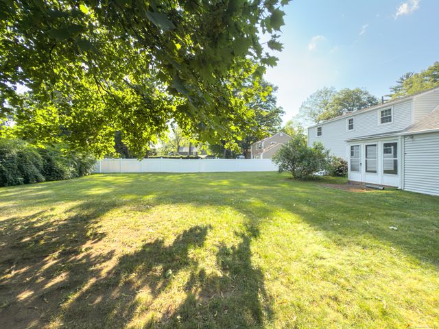 118 Burnbrook Road, East Hartford, CT 06118