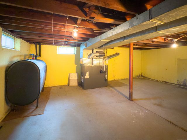 118 Burnbrook Road, East Hartford, CT 06118