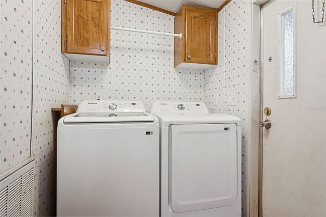 38710 BURGER LANE, Dade City, FL 33523