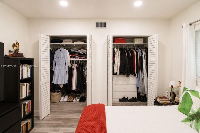 35 Edgewater Drive 107, Coral Gables, FL 33133