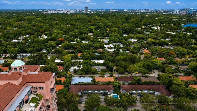 35 Edgewater Drive 107, Coral Gables, FL 33133