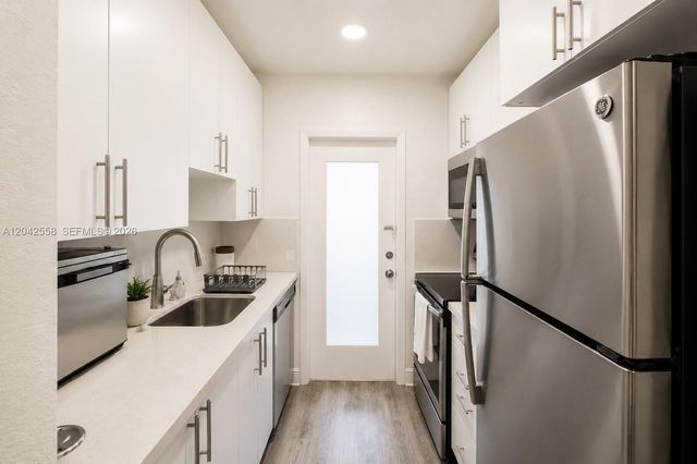 35 Edgewater Drive 107, Coral Gables, FL 33133