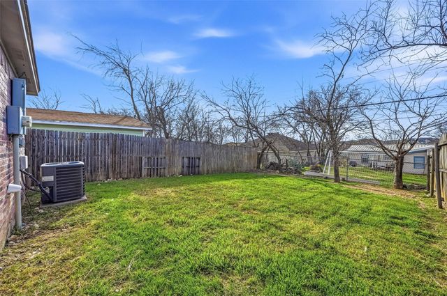 8117 Doreen Avenue, Fort Worth, TX 76116