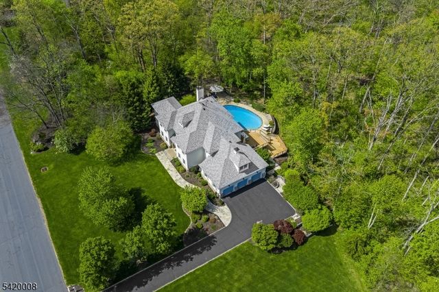 82 Woodman Ln, Bernards Twp., NJ 07920