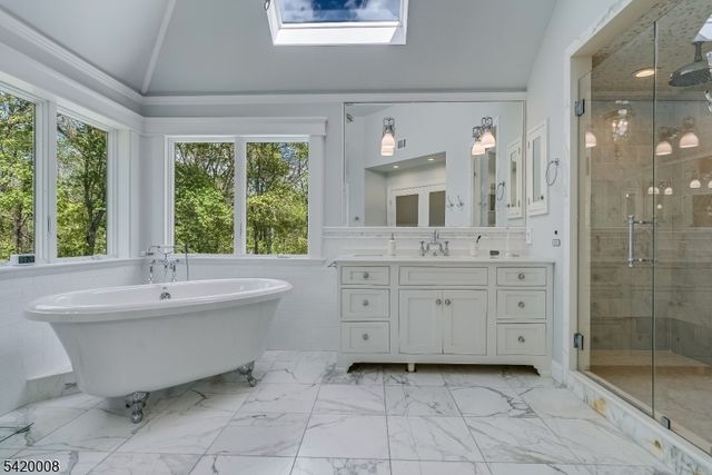 82 Woodman Ln, Bernards Twp., NJ 07920