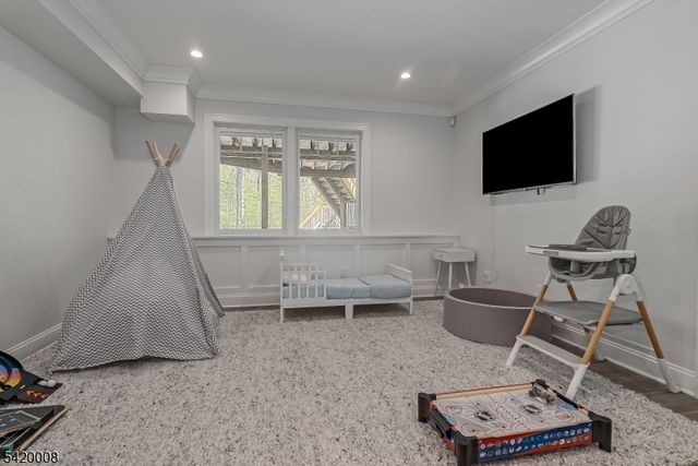 82 Woodman Ln, Bernards Twp., NJ 07920