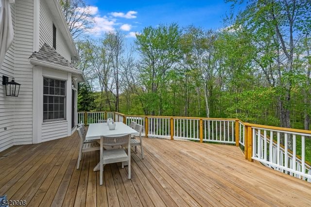 82 Woodman Ln, Bernards Twp., NJ 07920