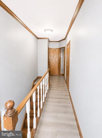 423 SHURS LN, Philadelphia, PA 19128
